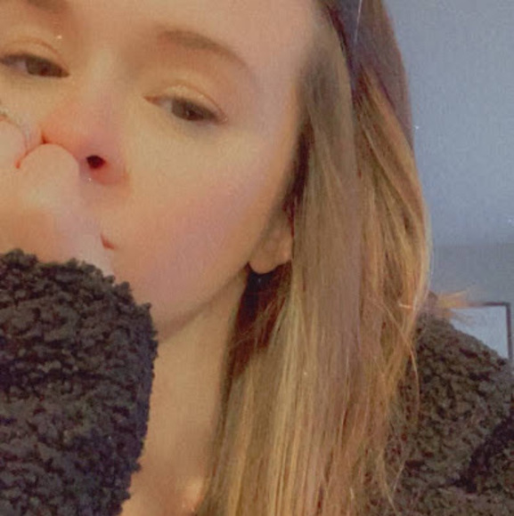 Meet your Posher, Keisha - Picture 1 of 1